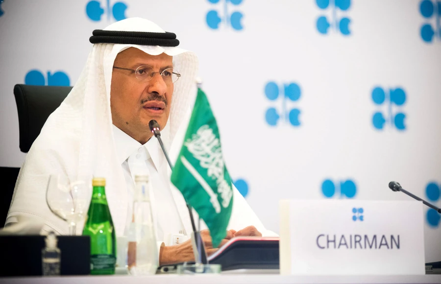 Saudi Arabia trừng phạt các thành viên OPEC bằng đô la vì vi phạm kỷ luật?