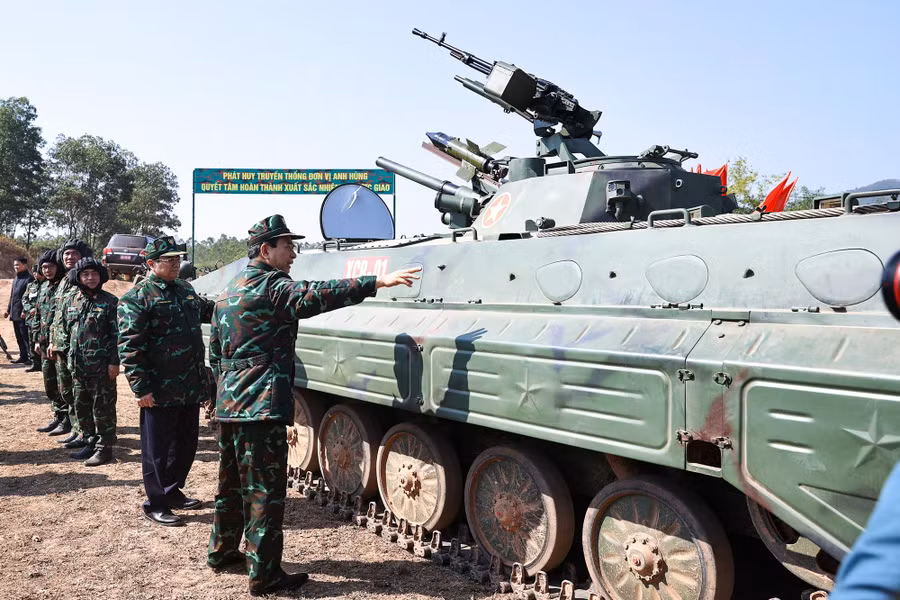 Xe chiến đấu bộ binh XCB-01 thu hút sự quan tâm lớn