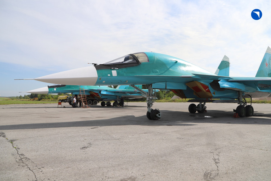 Loạt Su-34 mới trực chiến
