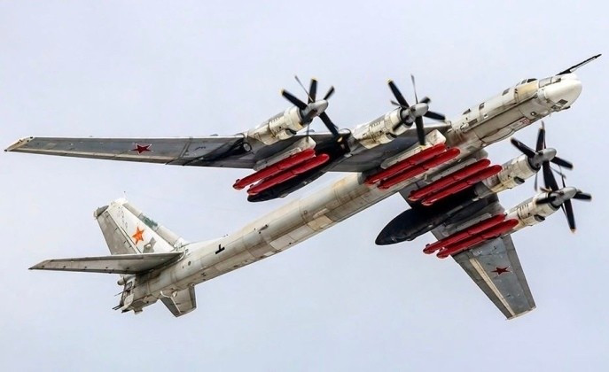 Báo Mỹ kinh ngạc trước oanh tạc cơ Tu-95MSM cải tiến của Nga