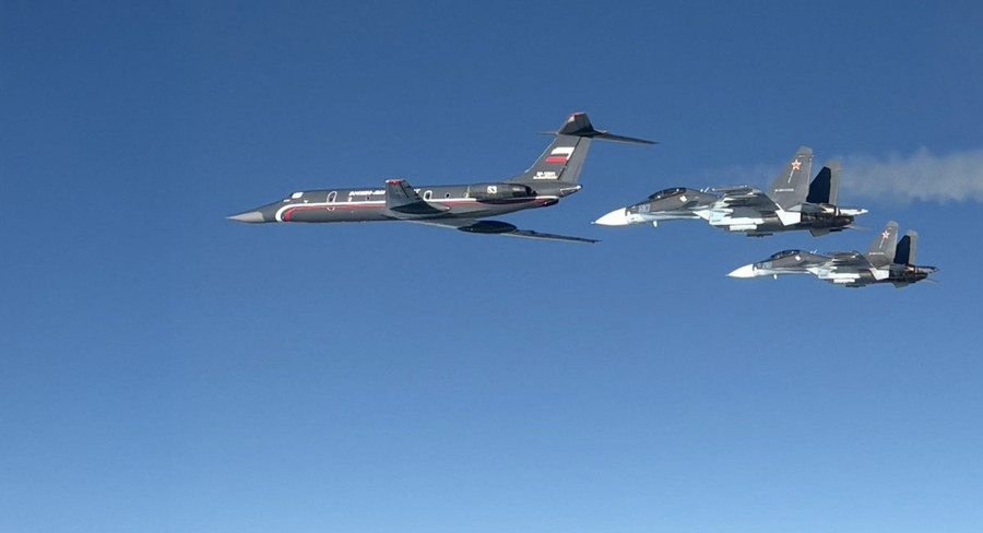 Máy bay Tu-134UBL bí ẩn bất ngờ xuất hiện trên vùng biển Baltic 