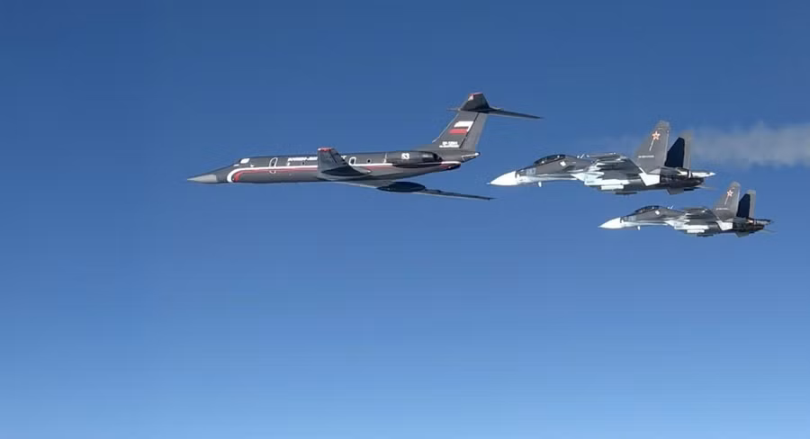 Máy bay Tu-134UBL bí ẩn bất ngờ xuất hiện trên vùng biển Baltic 