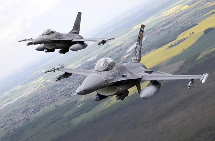 Tổng tư lệnh Ukraine thừa nhận F-16 không làm thay đổi cục diện chiến sự