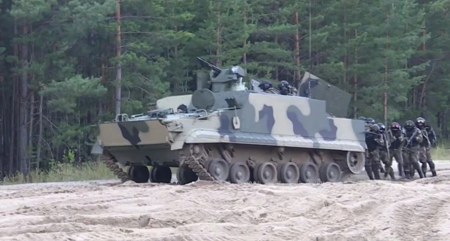 Thiết giáp BT-3F trên khung gầm BMP-3 sẵn sàng tham chiến