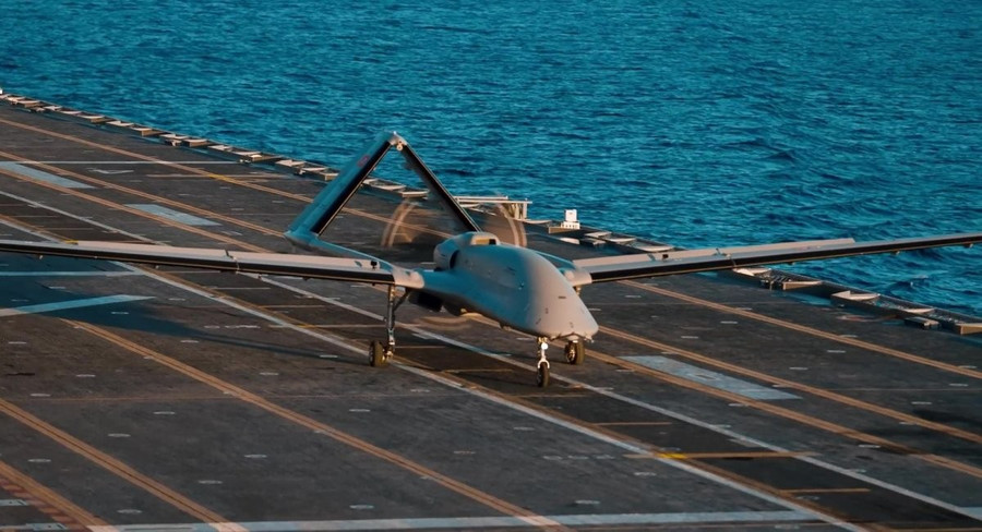 Tàu sân bay Nhật Bản 'lột xác' nhờ UAV Bayraktar TB3