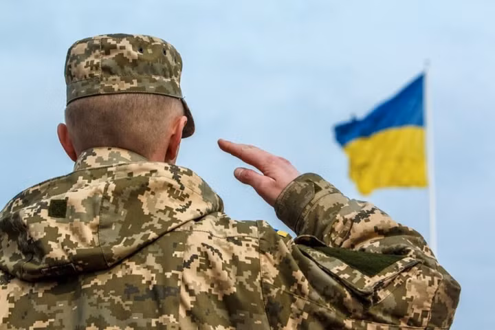 Sắp tổng động viên nam giới từ 17 đến 25 tuổi?