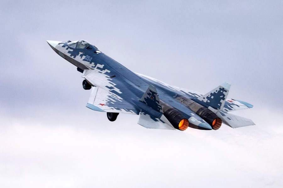 Tiêm kích Su-57 sẽ sớm có khách hàng tại Đông Nam Á? ria-8804721hr-19c-a42.jpg