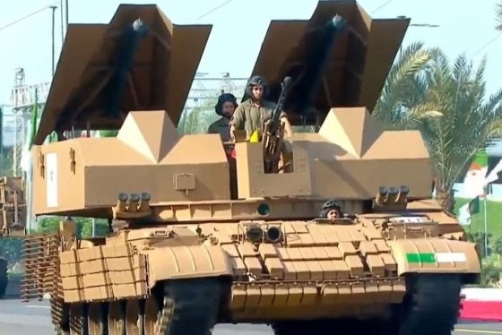 'Rồng phun lửa' trên khung gầm xe tăng T-62 lần đầu được trình diễn