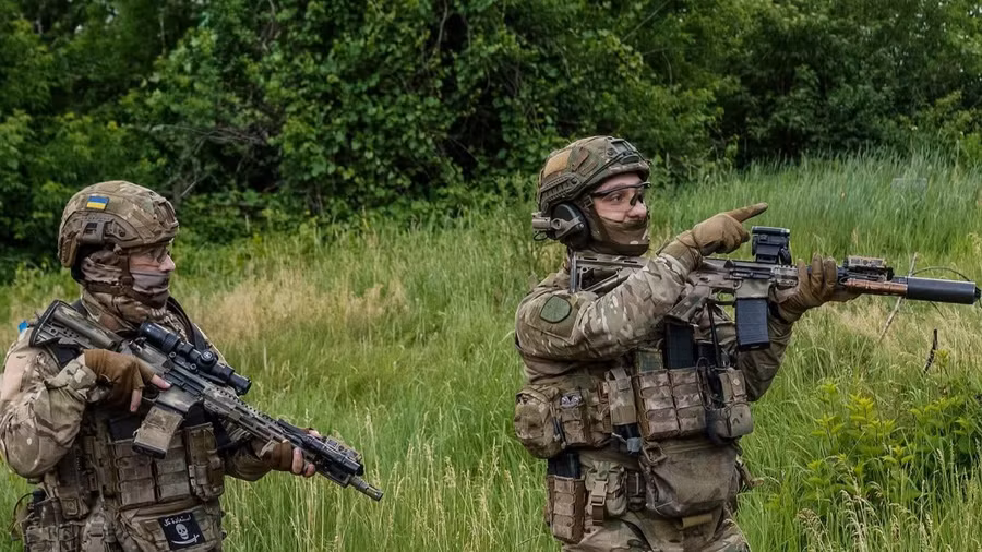 Quân đoàn Azov chiếm giữ dải phòng thủ theo hướng Pokrov