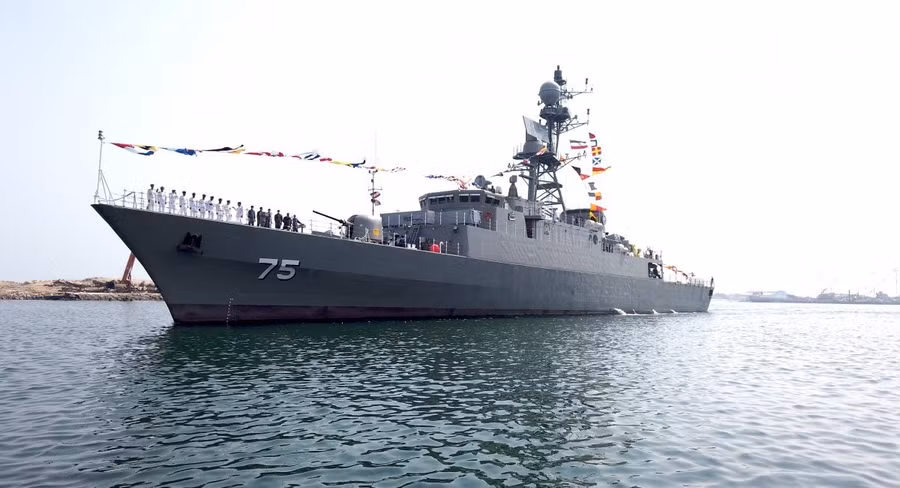 Tàu ngầm Mỹ đánh chìm tàu ​​khu trục Iran gần Sri Lanka gây thương vong lớn