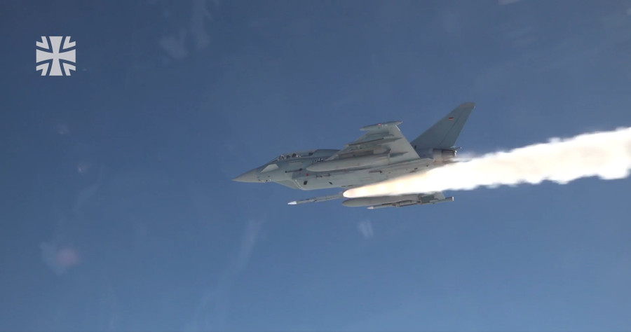 Tên lửa Meteor lần đầu được phóng từ tiêm kích Eurofighter