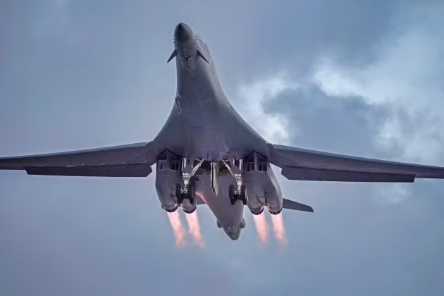 Diễn biến nóng khi Mỹ khôi phục khả năng mang vũ khí hạt nhân cho B-1B Lancer