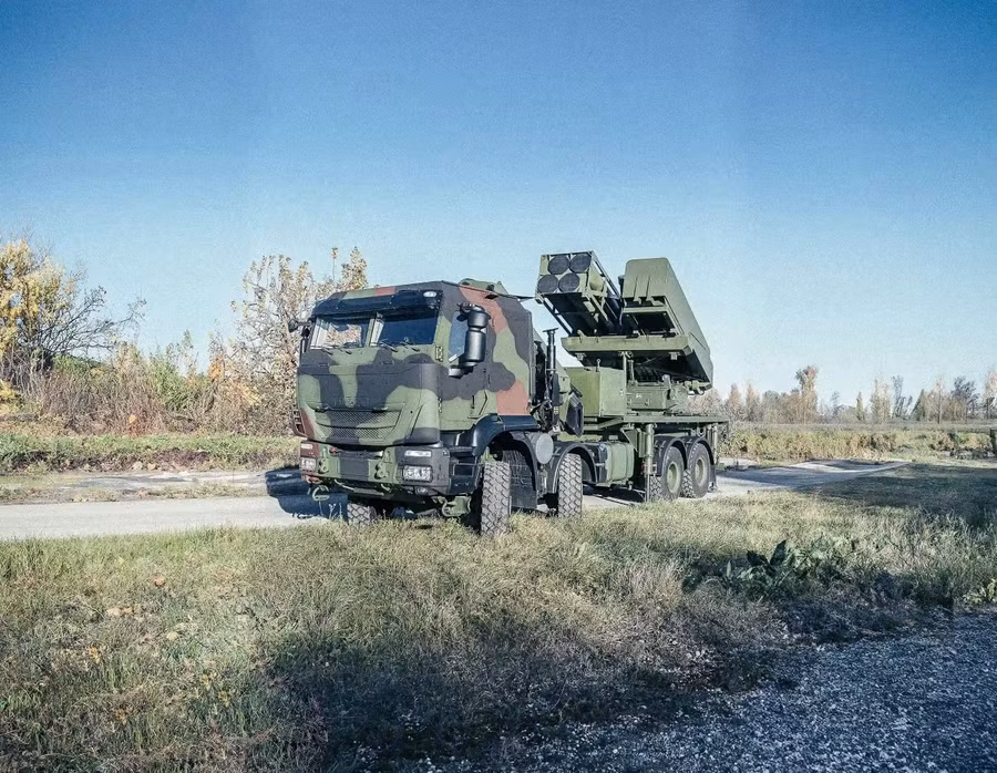 KNDS đã tích hợp tên lửa chống hạm NSM vào hệ thống MLRS EuroPULS