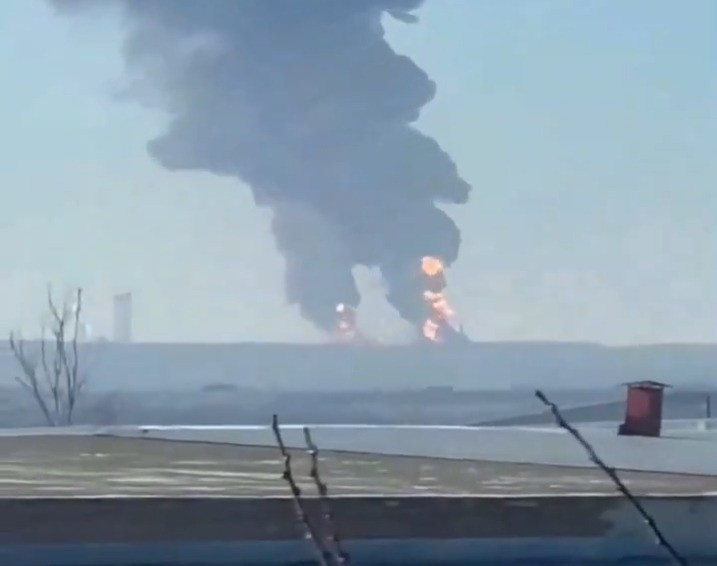 Nhà máy lọc dầu Novoshakhtyn bị tấn công bằng tên lửa Storm Shadow