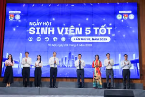 Khai mạc Ngày hội ‘Sinh viên 5 tốt’ lần VI