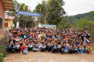 The Up Project - Hành trình mang yêu thương đến học sinh vùng cao