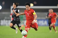 Tiền đạo Đình Bắc nhận án phạt nặng từ AFC