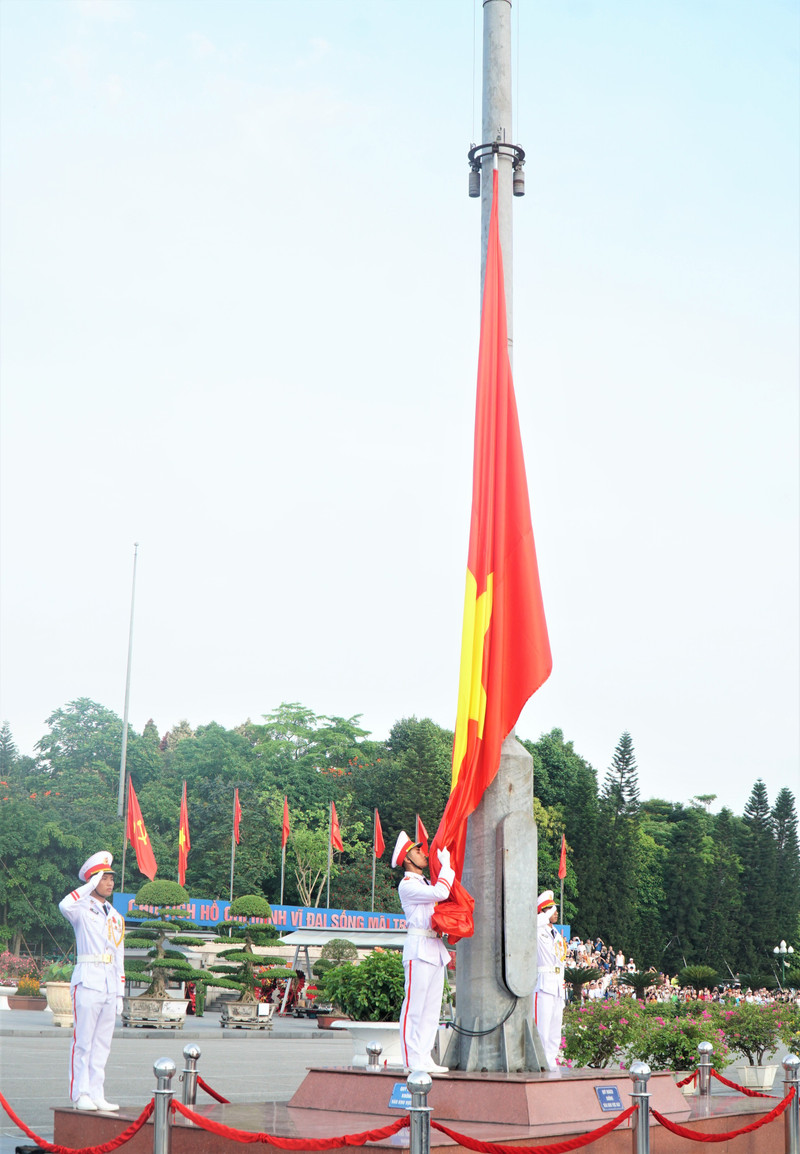 le-dai-ky-bay-ky-niem-sinh-nhat-bac-3.jpg
