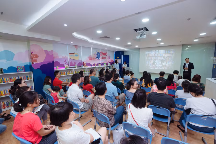 Thư viện sách tiếng Anh chuẩn Mỹ đầu tiên xuất hiện tại Việt Nam ảnh 1