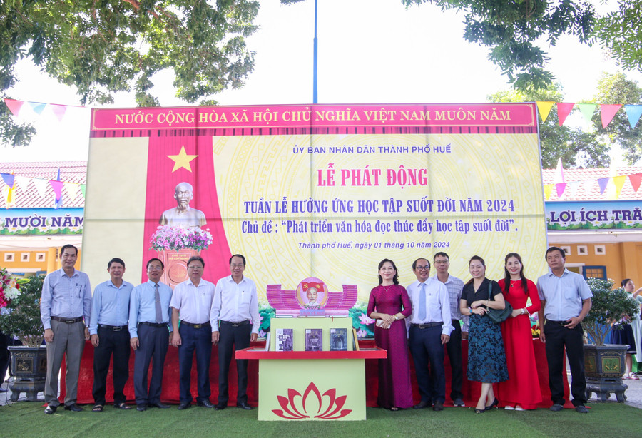 Phát động tuần lễ hưởng ứng học tập suốt đời với chủ đề “Phát triển văn hóa đọc thúc đẩy học tập suốt đời”.