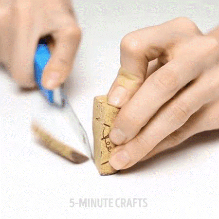 Xin bố nút chai rượu vang cũ để làm được bao nhiêu việc hay ho - Ảnh 4 Xin bo nut chai ruou vang cu de lam duoc bao nhieu viec hay ho - Anh 4