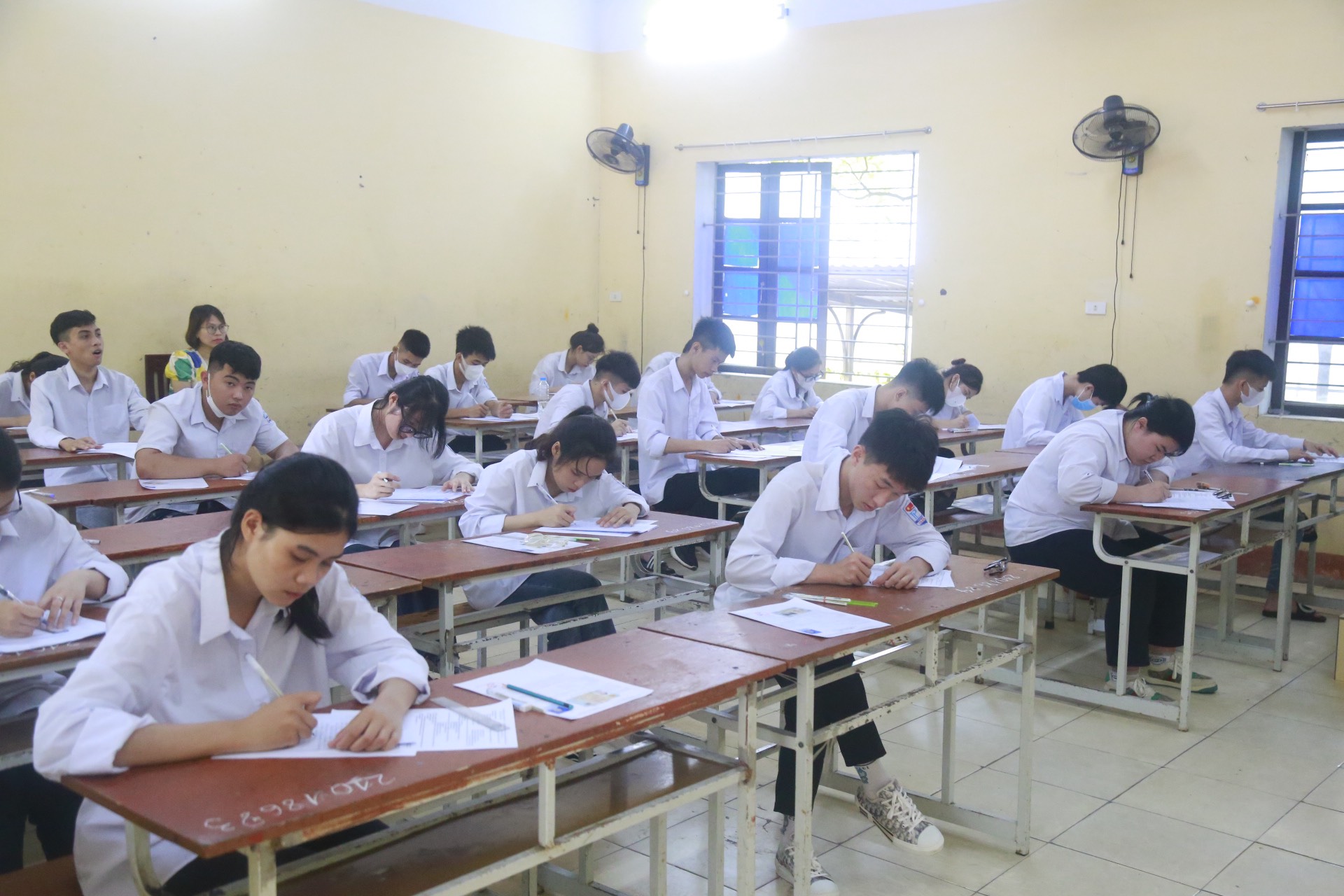 Thủ tướng yêu cầu, Bộ GD&amp;ĐT sớm công bố Phương án thi tốt nghiệp THPT năm 2025.