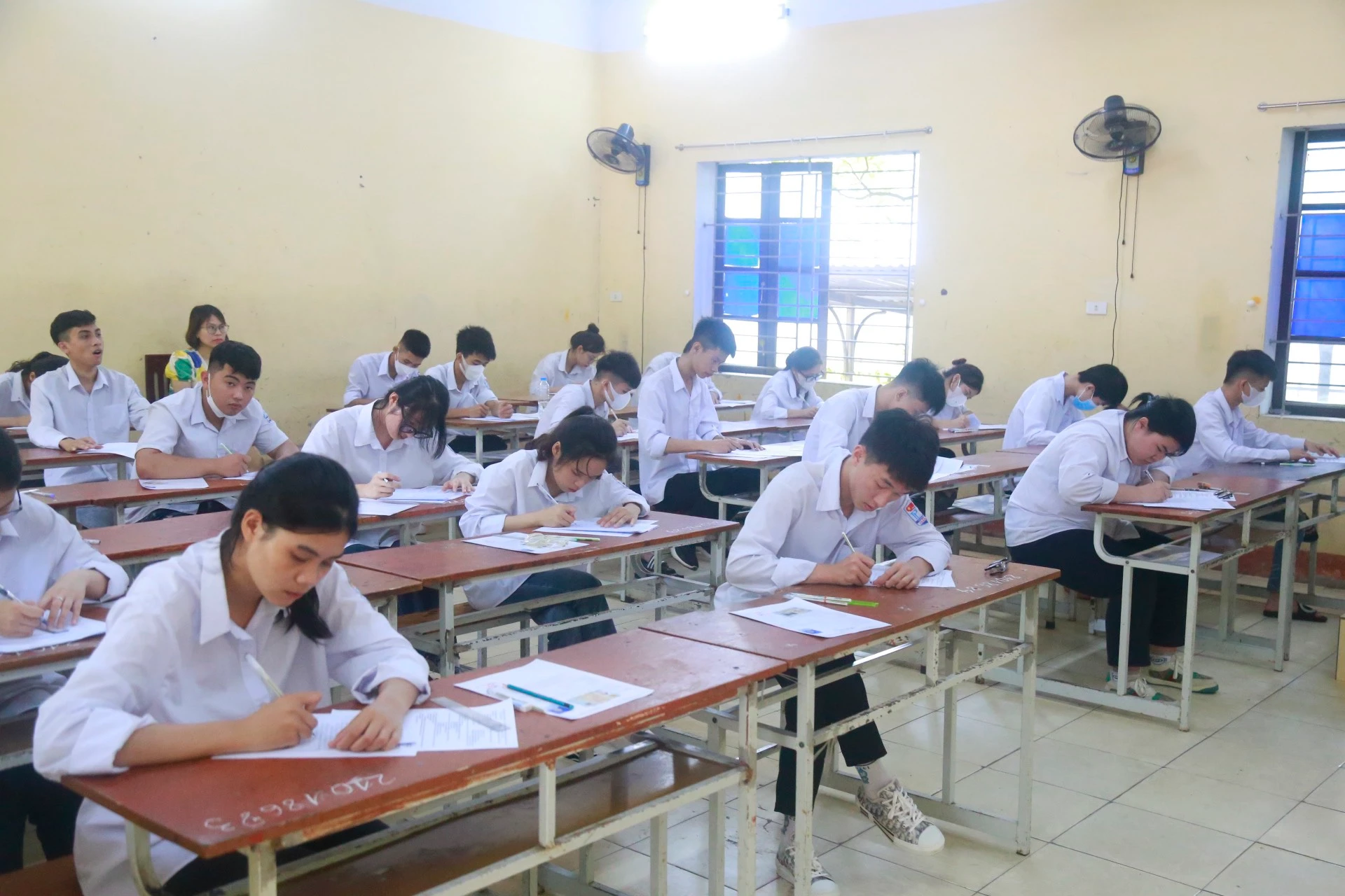 Thủ tướng yêu cầu, Bộ GD&amp;ĐT sớm công bố Phương án thi tốt nghiệp THPT năm 2025.