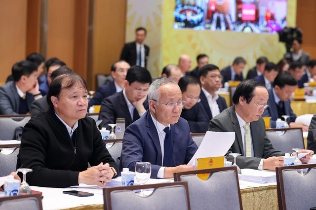 Các đại biểu dự Hội nghị tại điểm cầu Trụ sở Chính phủ. Các đại biểu dự Hội nghị tại điểm cầu Trụ sở Chính phủ.