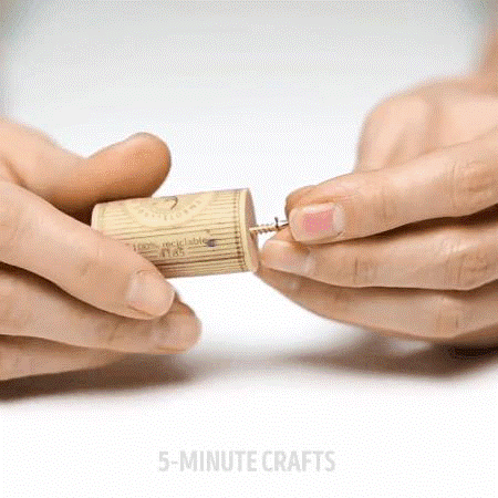 Xin bố nút chai rượu vang cũ để làm được bao nhiêu việc hay ho - Ảnh 5 Xin bo nut chai ruou vang cu de lam duoc bao nhieu viec hay ho - Anh 5