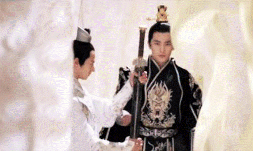 Sau Dương Mịch, đến lượt Lưu Diệc Phi cũng nhảy đài tự tử trong Sau Duong Mich, den luot Luu Diec Phi cung nhay dai tu tu trong
