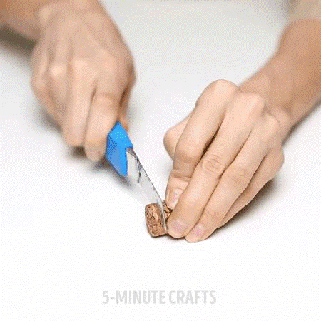 Xin bố nút chai rượu vang cũ để làm được bao nhiêu việc hay ho - Ảnh 2 Xin bo nut chai ruou vang cu de lam duoc bao nhieu viec hay ho - Anh 2