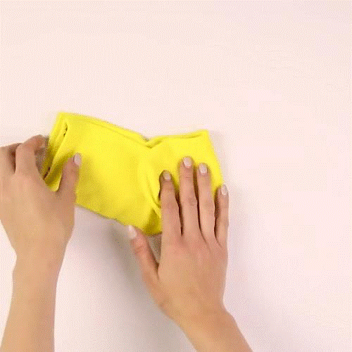Cách gấp quần áo nhanh siêu tốc mà vẫn đẹp và không bị nhăn - Ảnh 4 Cach gap quan ao nhanh sieu toc ma van dep va khong bi nhan - Anh 4