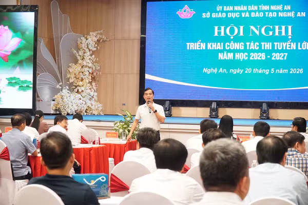 Ông Nguyễn Văn Khoa – Giám đốc Sở GD&ĐT Nghệ An nhấn mạnh công tác đảm bảo an toàn thi tuyển sinh lớp 10. Ảnh: Hồ Lài