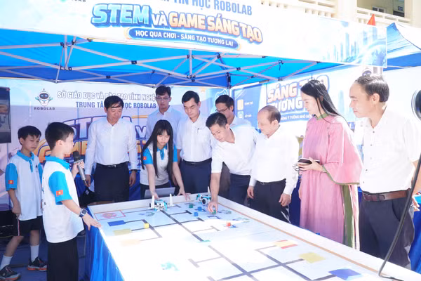 Tinh thần “thực học, thực hành” trong hoạt động giáo dục là nội dung được ngành Giáo dục Nghệ An nhấn mạnh trong Tuần lễ học tập suốt đời năm 2026. Ảnh: Hồ Lài