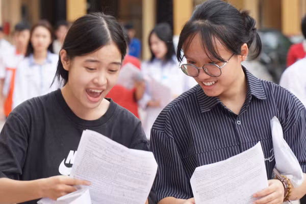 Thí sinh Nghệ An dự thi tốt nghiệp THPT năm 2026. Ảnh: Hồ Lài