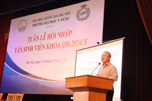 Hiệu trưởng Trường Đại học Y Dược nhắn nhủ sinh viên 'khổ luyện mới thành tài'