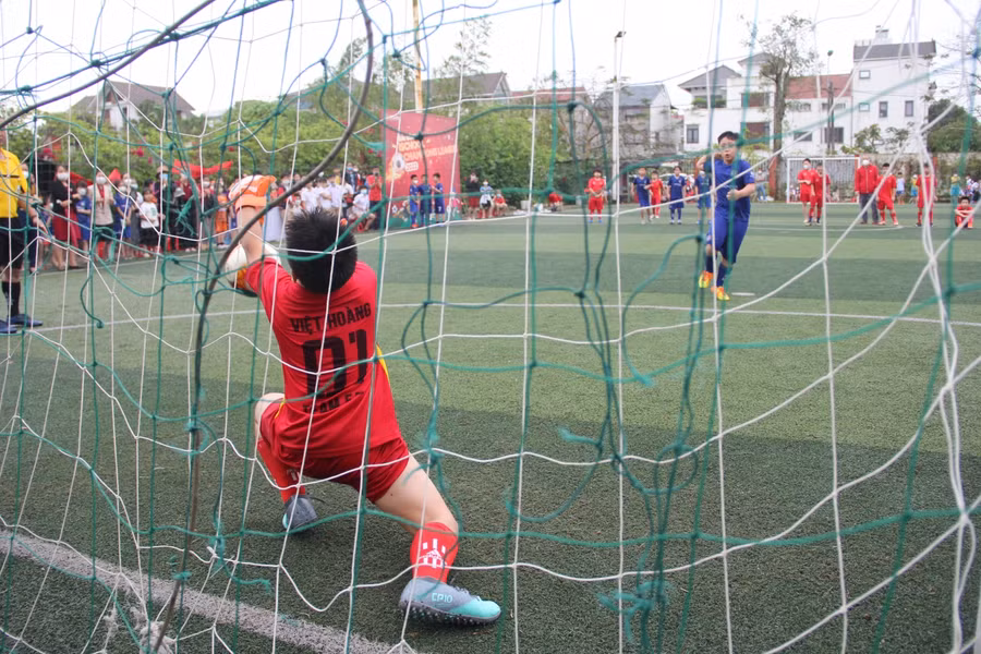 Trận chung kết được ấn định kết quả sau loạt đá penalty giữa 2 lớp 4A1 và 5A2.
