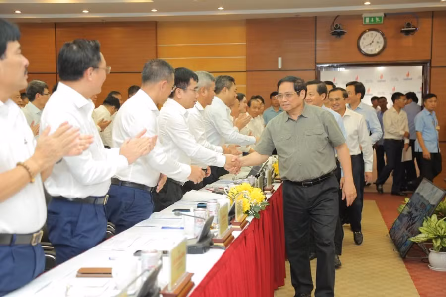 Thủ tướng Phạm Minh Chính làm việc với Tập đoàn Dầu khí Quốc gia Việt Nam (Petrovietnam). Thủ tướng Phạm Minh Chính làm việc với Tập đoàn Dầu khí Quốc gia Việt Nam (Petrovietnam).