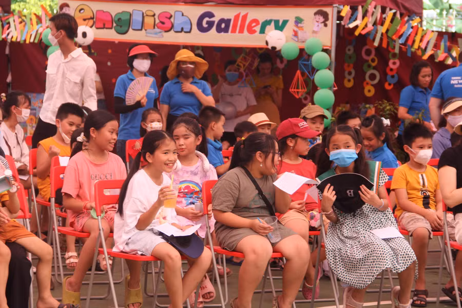 Hoạt động đã thu hút sự tham gia của hàng trăm học sinh đang theo học tại trường iSchool và nhiều trường học trên địa bàn Hà Tĩnh.