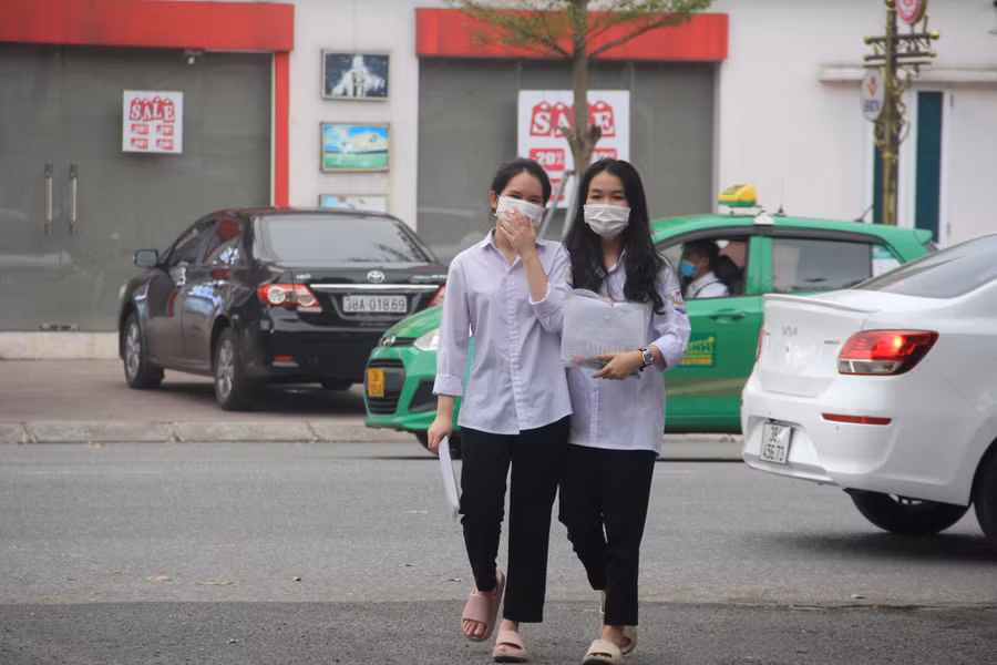 Thời tiết mát mẻ tại Hà Tĩnh trong ngày thi thứ 2. Thời tiết mát mẻ tại Hà Tĩnh trong ngày thi thứ 2.