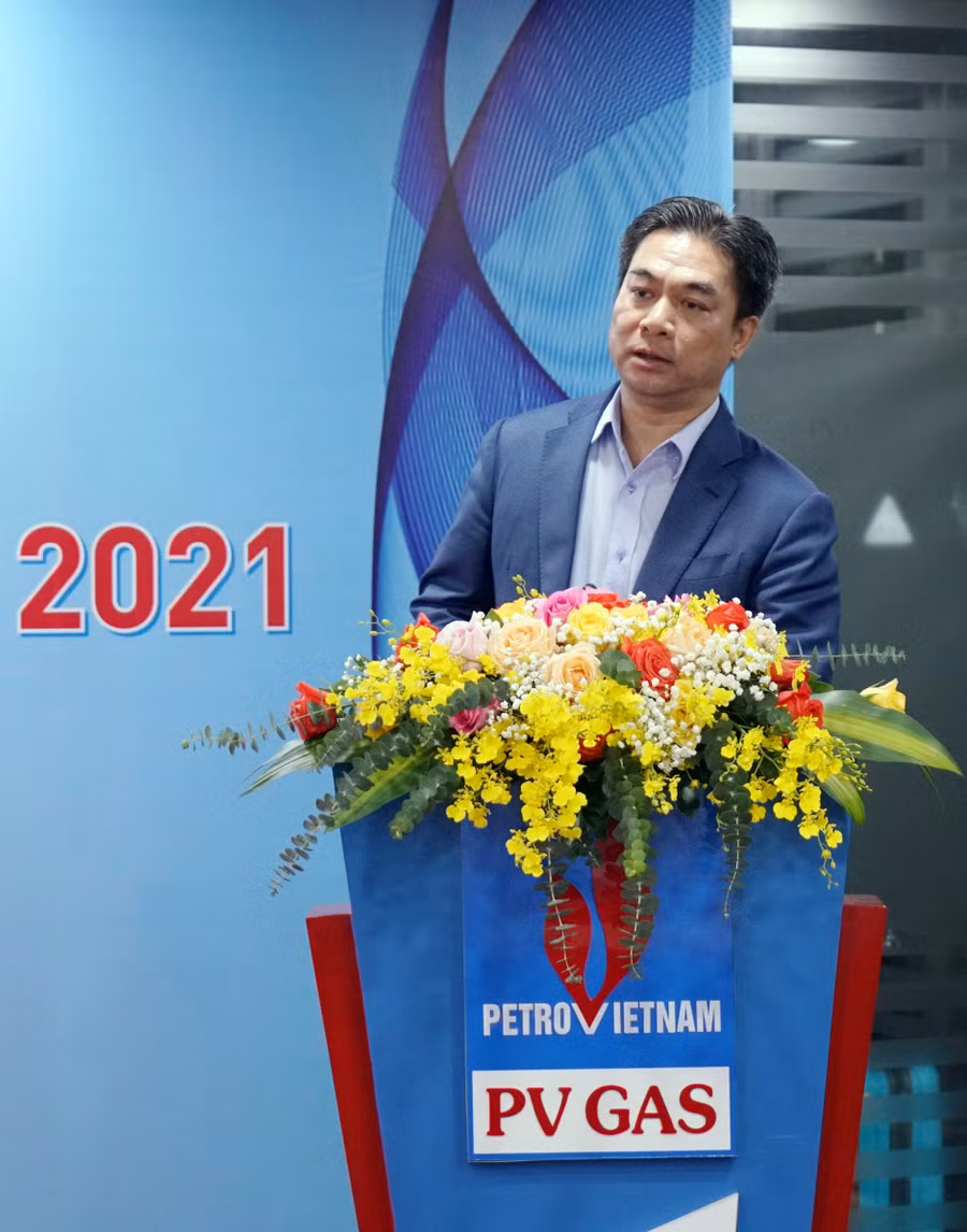 Phát biểu chúc mừng và chỉ đạo của đồng chí Phạm Tiến Dũng – Phó Tổng giám đốc PVN Phát biểu chúc mừng và chỉ đạo của đồng chí Phạm Tiến Dũng – Phó Tổng giám đốc PVN