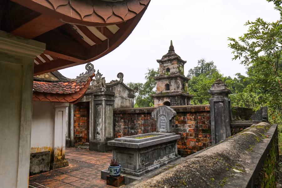 Am tháp Cẩm Duệ là cứ liệu để nghiên cứu về lịch sử tôn giáo Việt Nam và nghiên cứu các đồ án kiến trúc bằng đá còn lại hiếm hoi của thế kỷ XVI. Am tháp Cẩm Duệ là cứ liệu để nghiên cứu về lịch sử tôn giáo Việt Nam và nghiên cứu các đồ án kiến trúc bằng đá còn lại hiếm hoi của thế kỷ XVI.