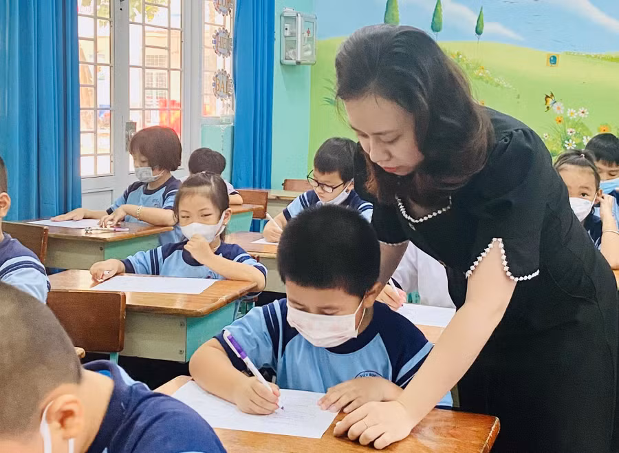 Nhà giáo trẻ tiêu biểu TPHCM: Hết lòng vì học trò thân yêu