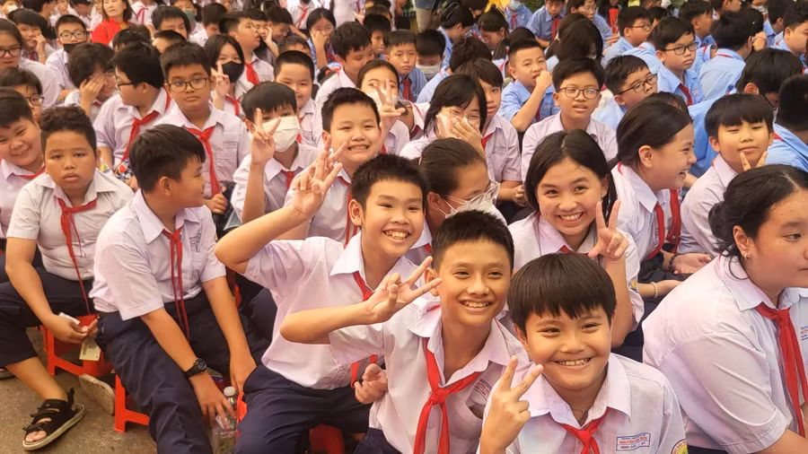 Niềm vui của học sinh nhân ngày truyền thống.