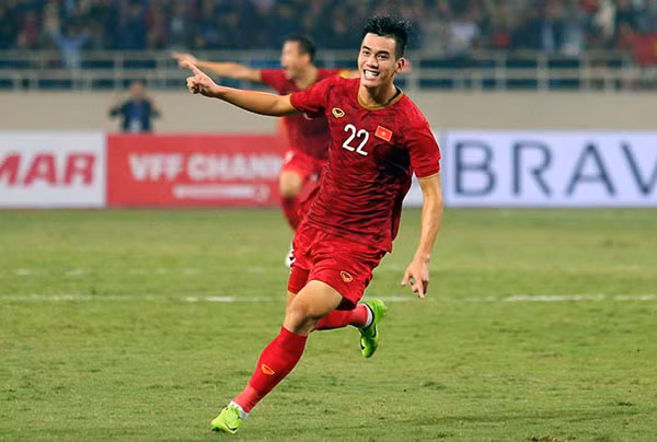 FIFA bất ngờ khen ngợi Tiến Linh