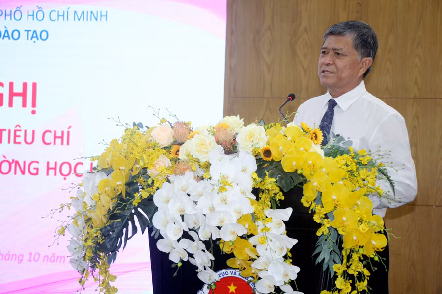 Ông Nguyễn Văn Hiếu chia sẻ tại hội nghị.