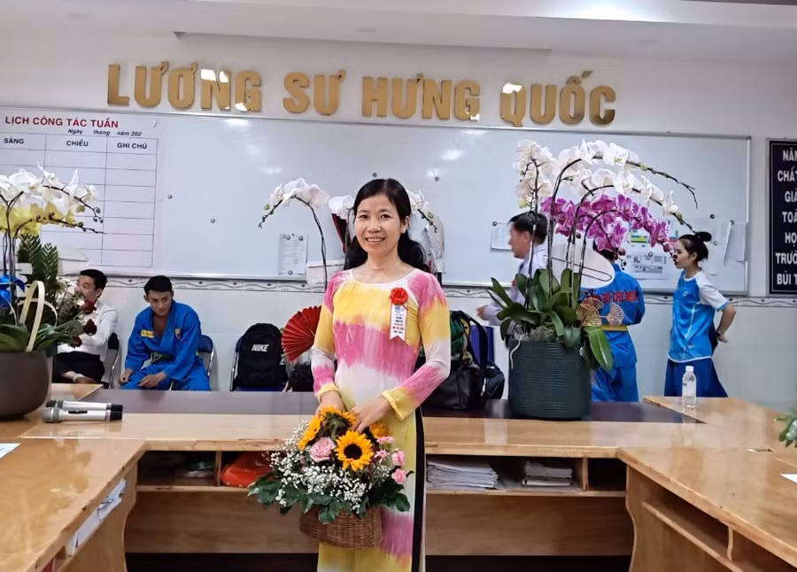 Cô Phạm Thị Luyến, giáo viên môn Giáo dục công dân Trường THPT Bùi Thị Xuân.