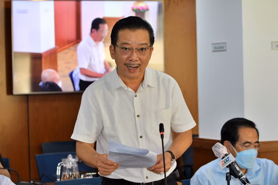 Ông Nam thông tin tại buổi họp báo.