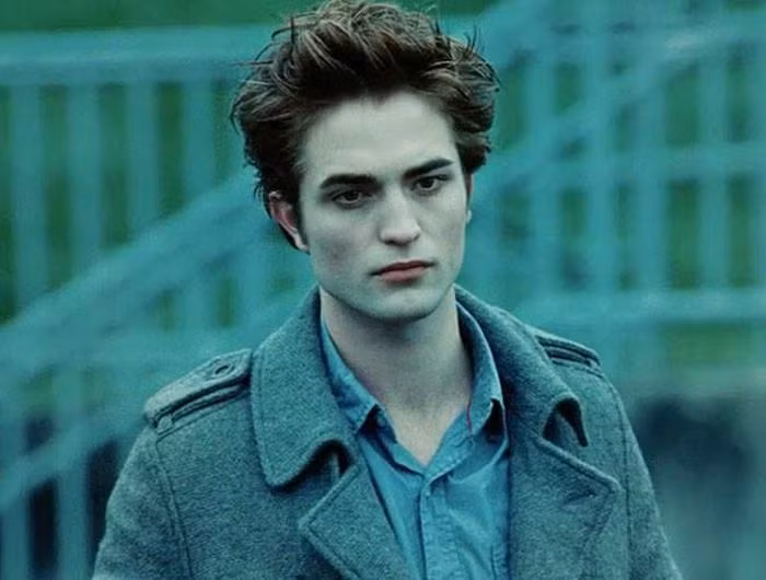 Bên cạnh Kristen Stewart, nam chính Robert Pattinson cũng là 1 trong những cái tên được chú ý nhất sau loạt phim "Chạng vạng".