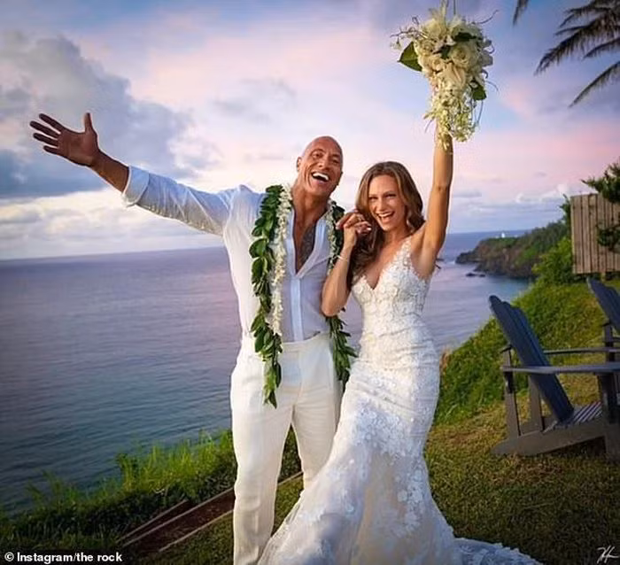 The Rock và Lauren Hashian trong đám cưới hồi tháng 8/2019.